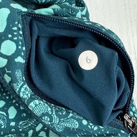 Lululemon Women’s Tracker Short IV Size 6 - Picture 2 of 11